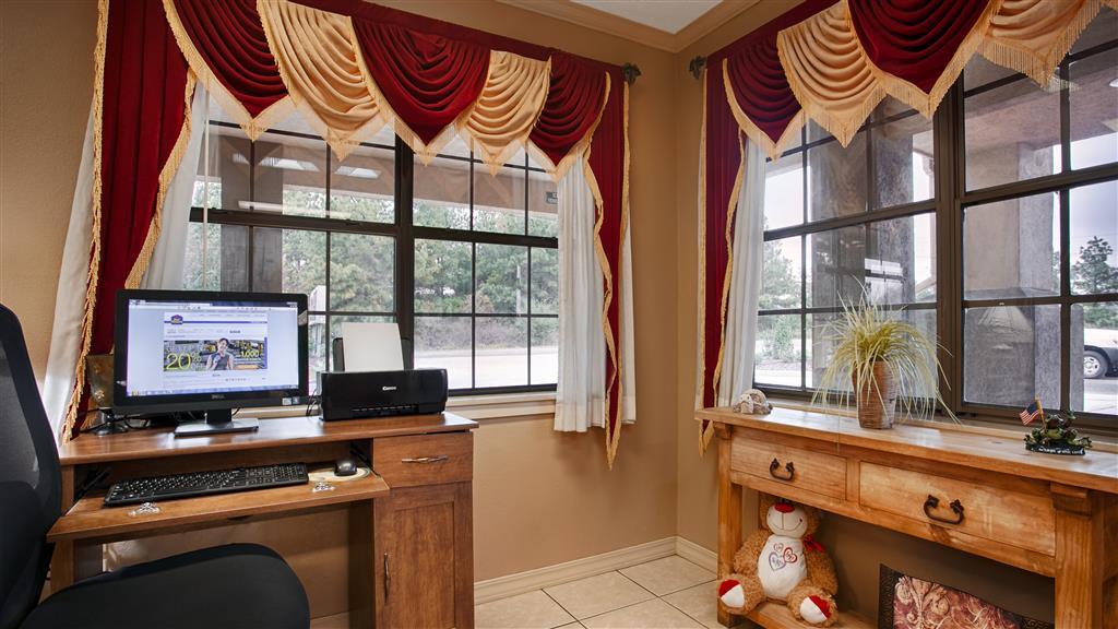Best Western Delhi Inn Facilities photo